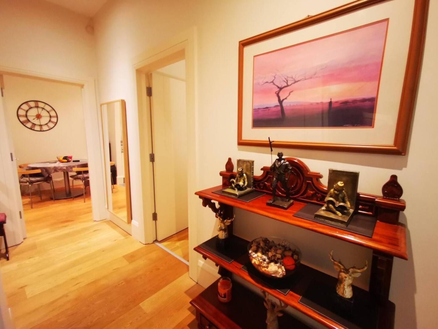 2Br Modern Luxury Loft Apartment Apartment