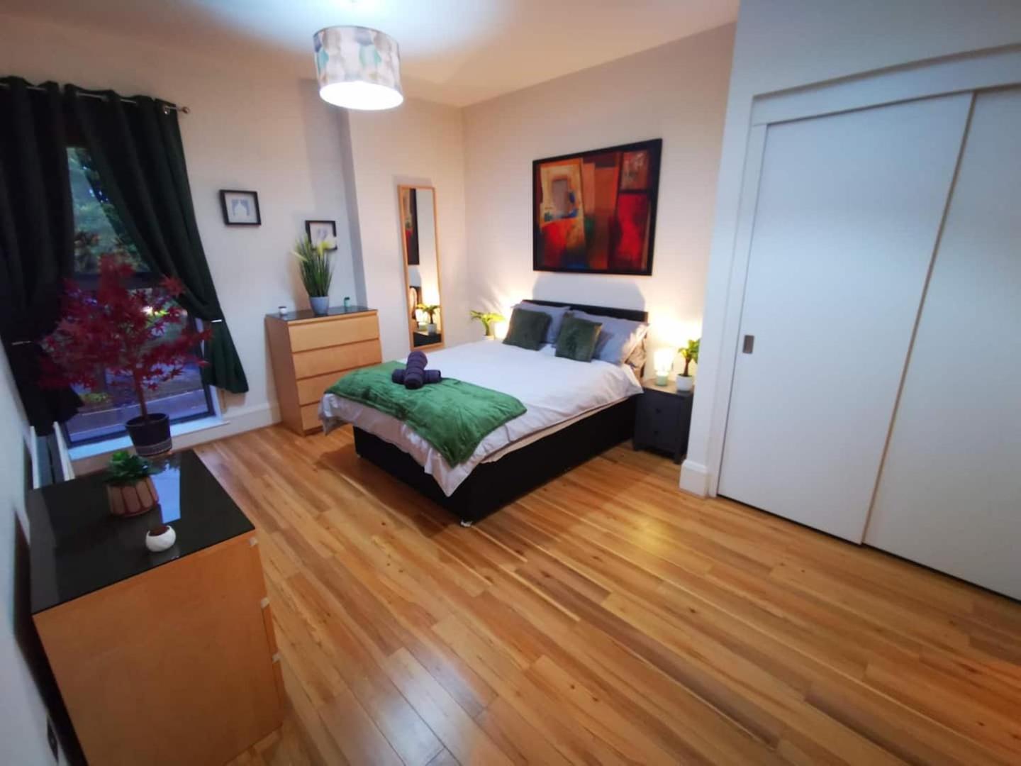 Apartment 2Br Modern Luxury Loft Apartment Belfast